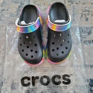 ❤️ SOLD ❤️ NWT!!  Tye-Dye Platform Crocs. Women's 8/Men's 6